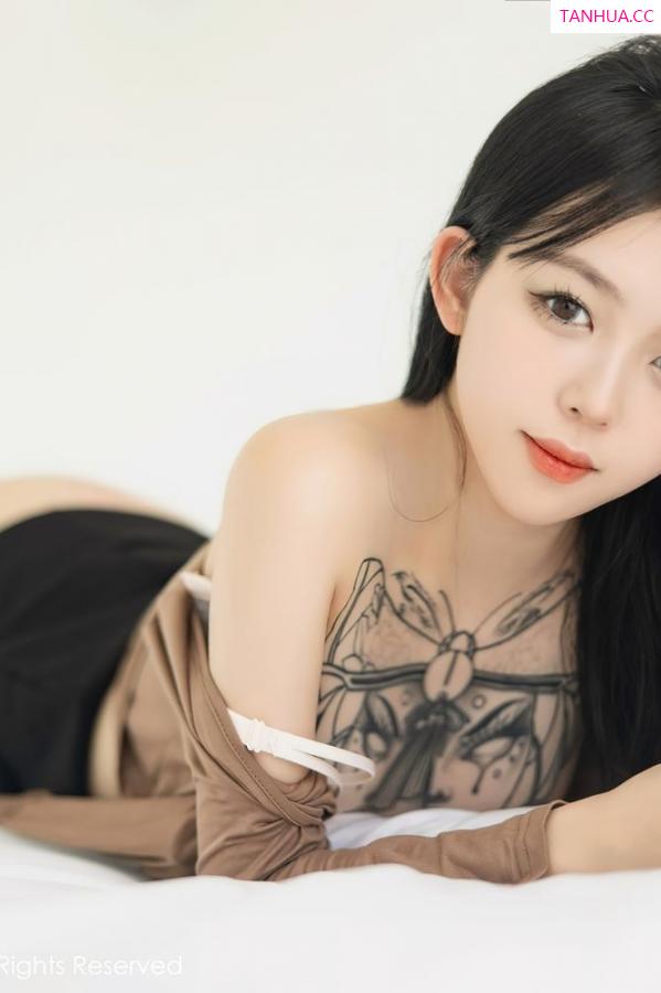 小奶瓶呜呜  [XiuRen]高清写真图 2022.09.14 No.5587 奶瓶第23张图片